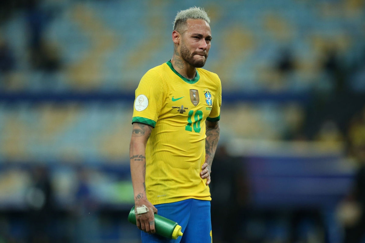 Bị câu 5 thẻ vàng tại chung kết, Neymar bật khóc vì thua cuộc