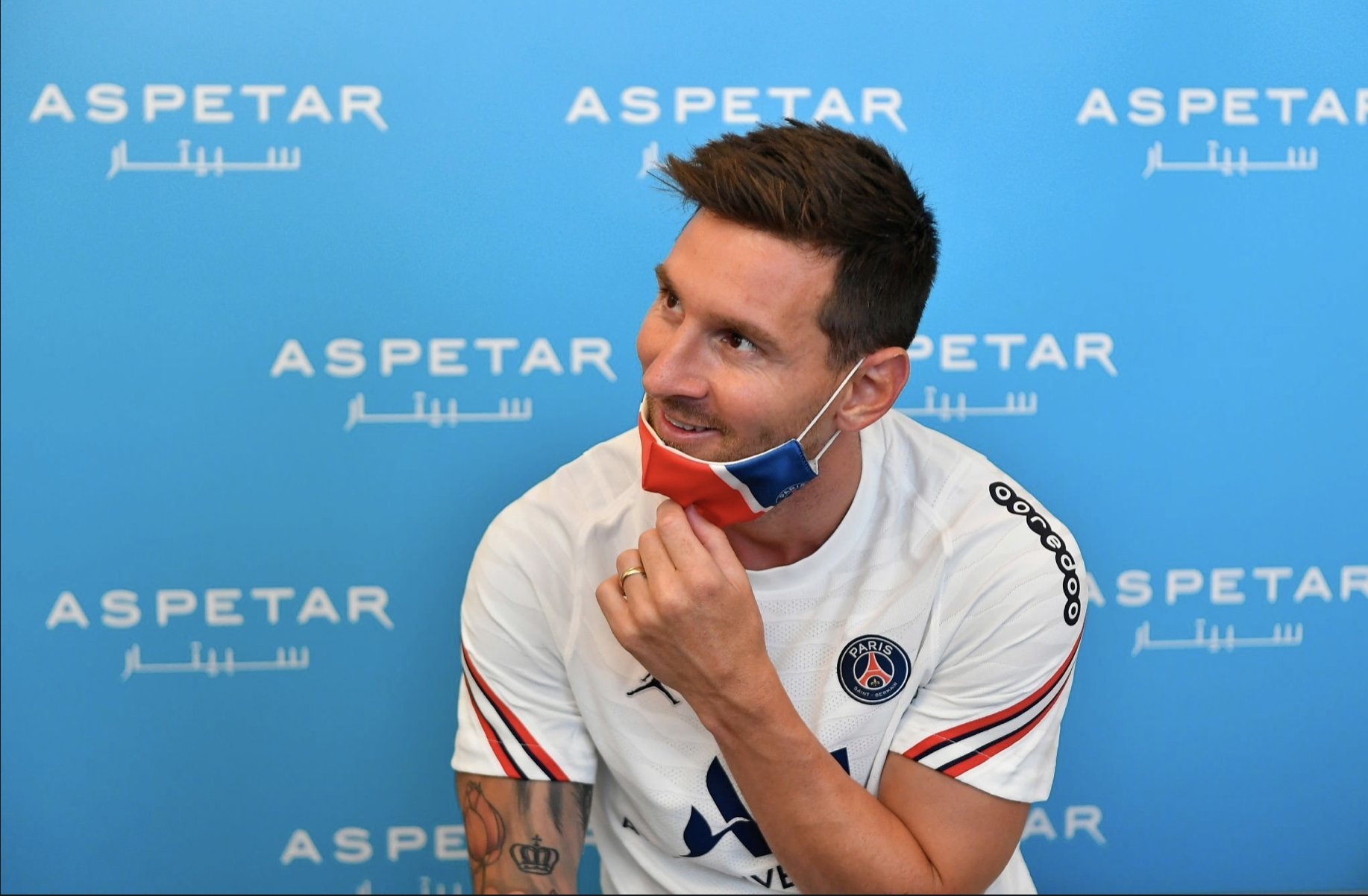 Lionel Messi chia sẻ sau khi ký hợp đồng với PSG